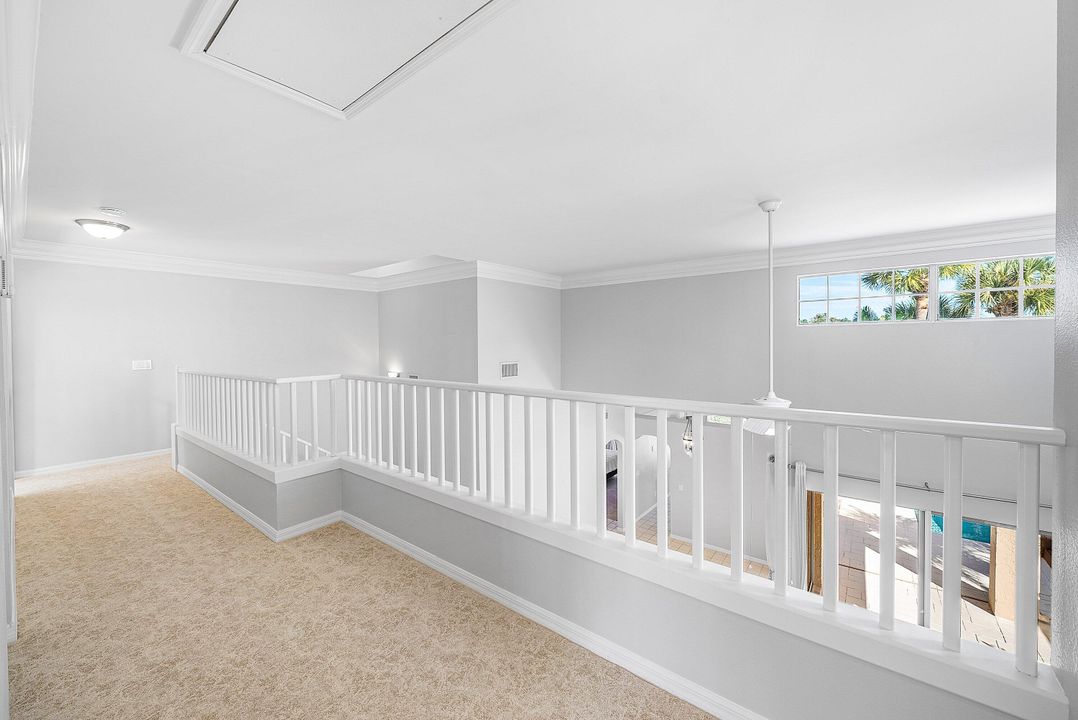 For Sale: $749,000 (3 beds, 2 baths, 1798 Square Feet)