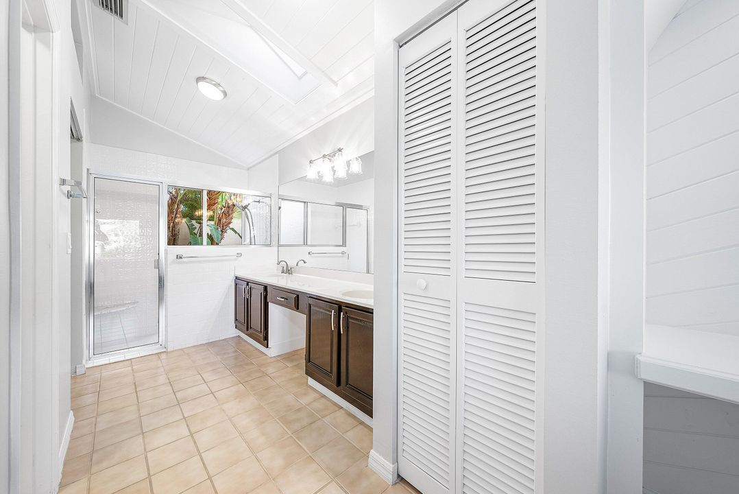 For Sale: $749,000 (3 beds, 2 baths, 1798 Square Feet)