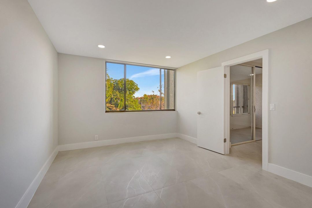 En Venta: $244,900 (2 camas, 2 baños, 939 Pies cuadrados)