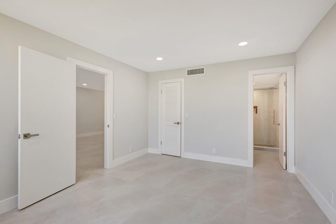 En Venta: $244,900 (2 camas, 2 baños, 939 Pies cuadrados)