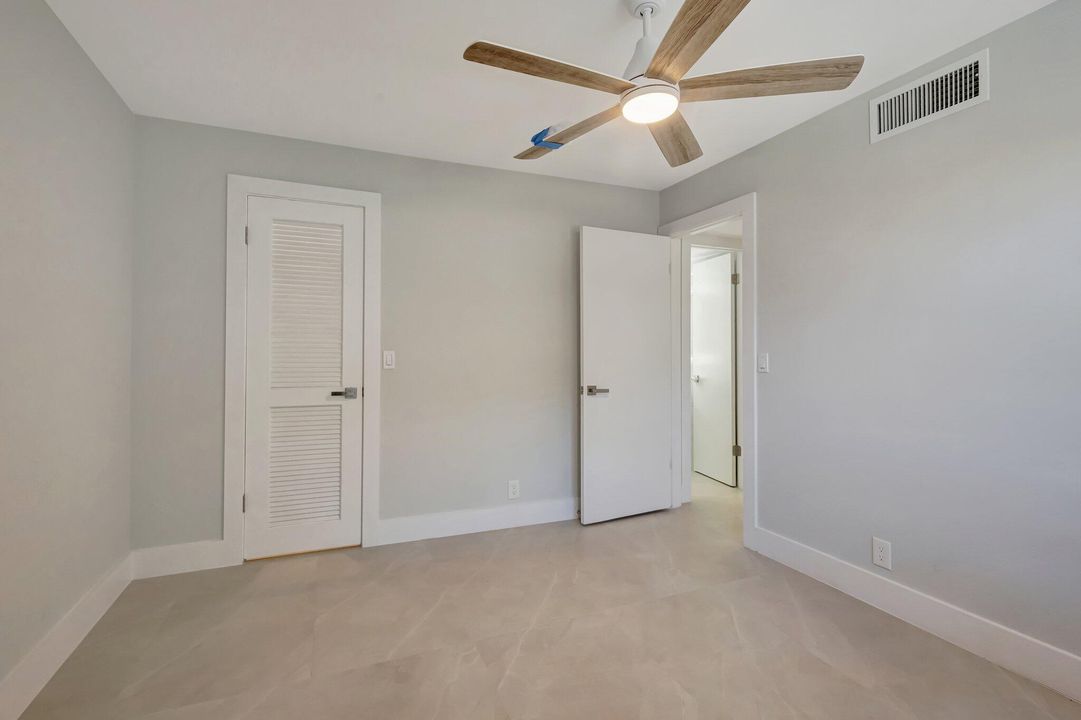 En Venta: $244,900 (2 camas, 2 baños, 939 Pies cuadrados)