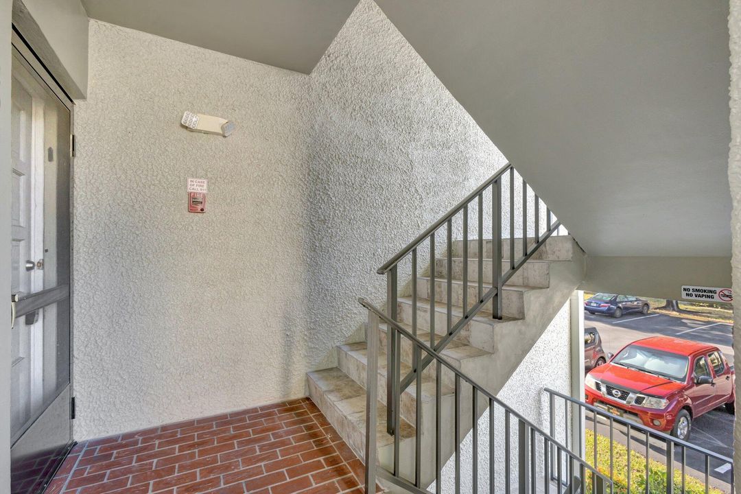 En Venta: $244,900 (2 camas, 2 baños, 939 Pies cuadrados)