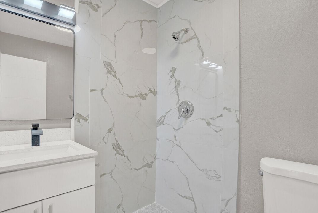 For Sale: $209,900 (2 beds, 2 baths, 1097 Square Feet)