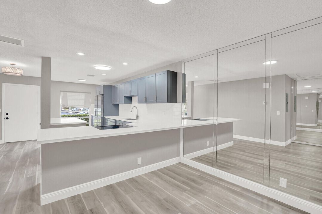 For Sale: $209,900 (2 beds, 2 baths, 1097 Square Feet)