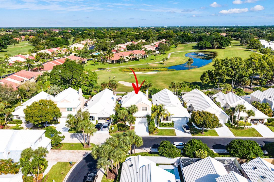 For Sale: $749,000 (3 beds, 2 baths, 1798 Square Feet)