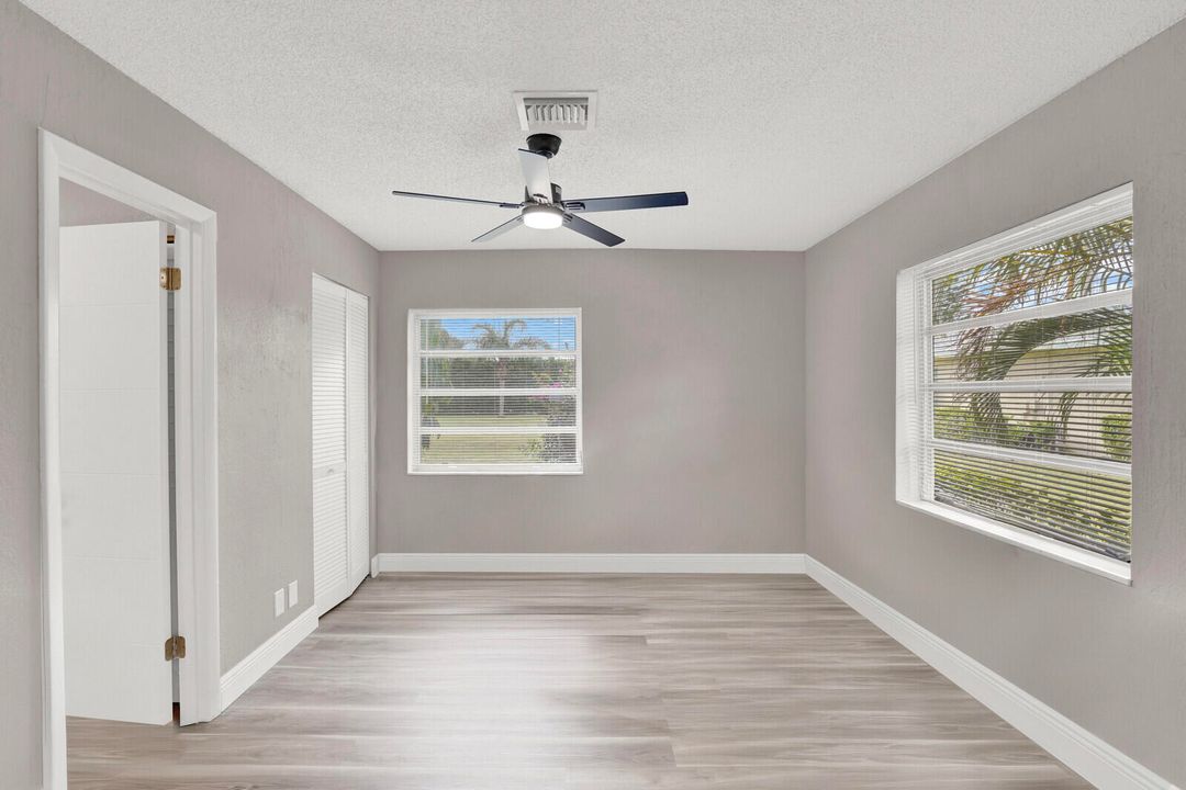 For Sale: $209,900 (2 beds, 2 baths, 1097 Square Feet)