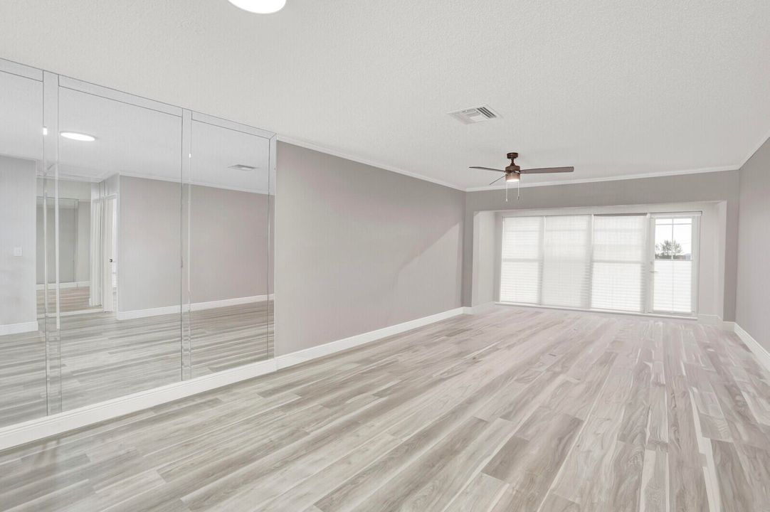 For Sale: $209,900 (2 beds, 2 baths, 1097 Square Feet)