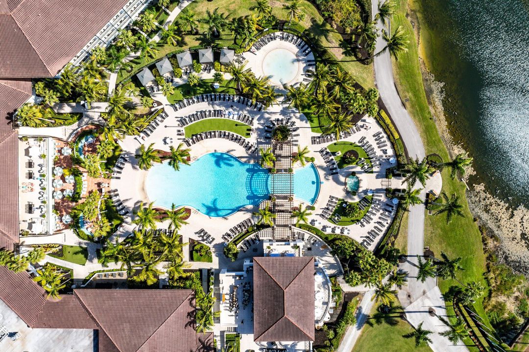 For Sale: $749,000 (3 beds, 2 baths, 1798 Square Feet)