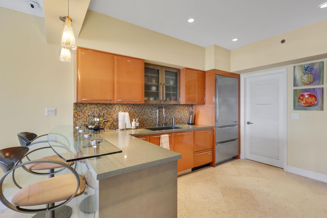 En Venta: $4,495,000 (3 camas, 3 baños, 2202 Pies cuadrados)