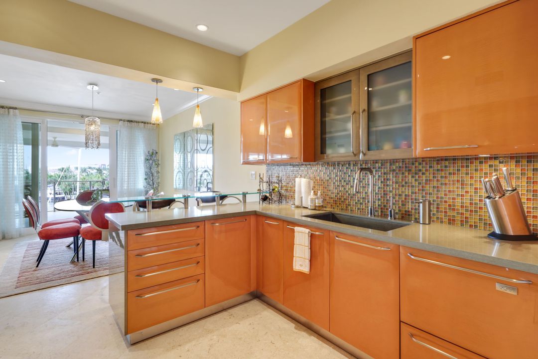 En Venta: $4,495,000 (3 camas, 3 baños, 2202 Pies cuadrados)