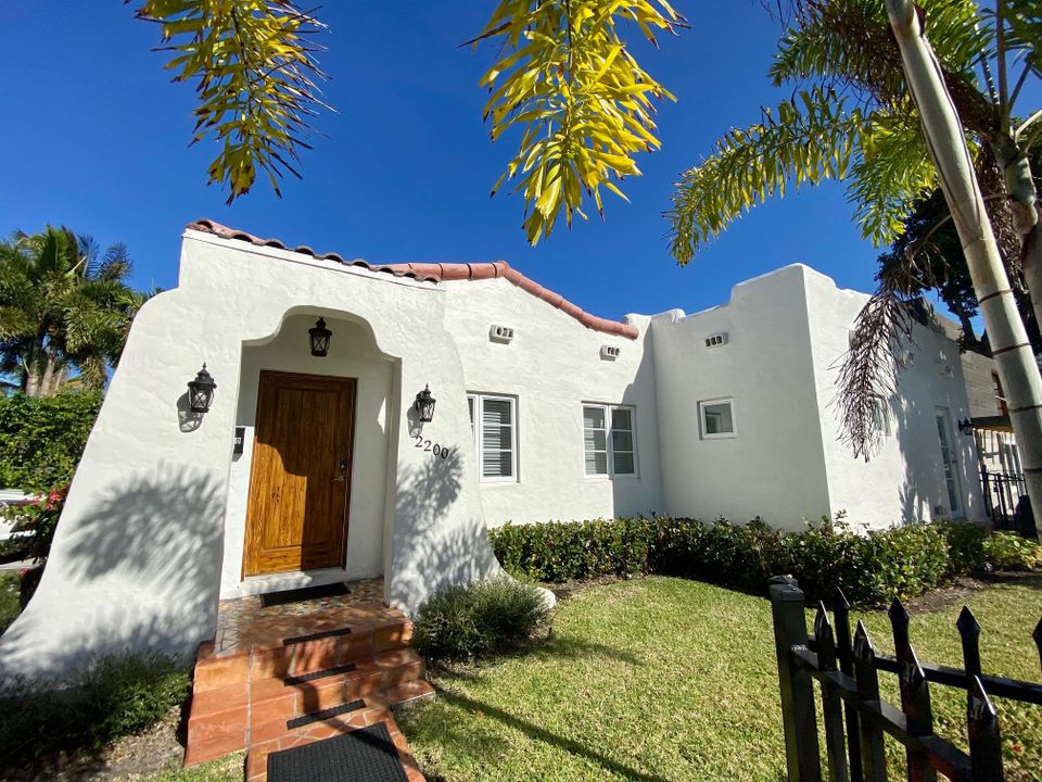 Active With Contract: $4,500 (3 beds, 2 baths, 1500 Square Feet)
