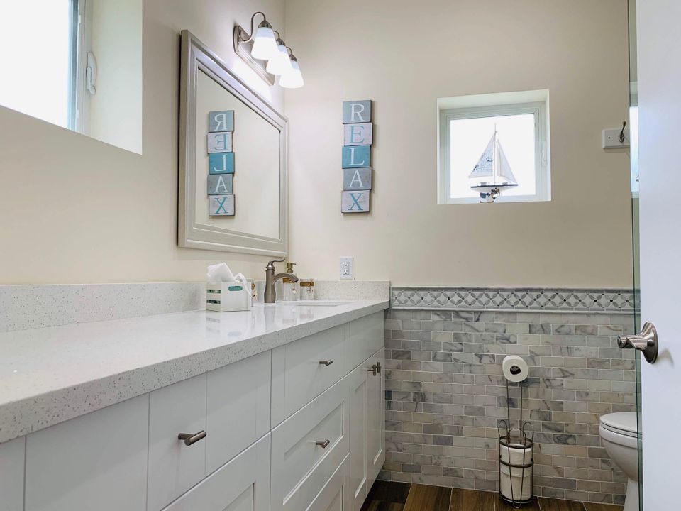 Active With Contract: $4,500 (3 beds, 2 baths, 1500 Square Feet)