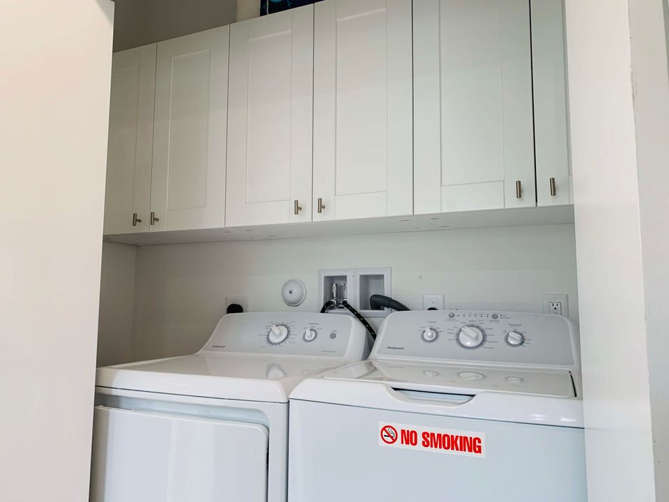 Active With Contract: $4,500 (3 beds, 2 baths, 1500 Square Feet)