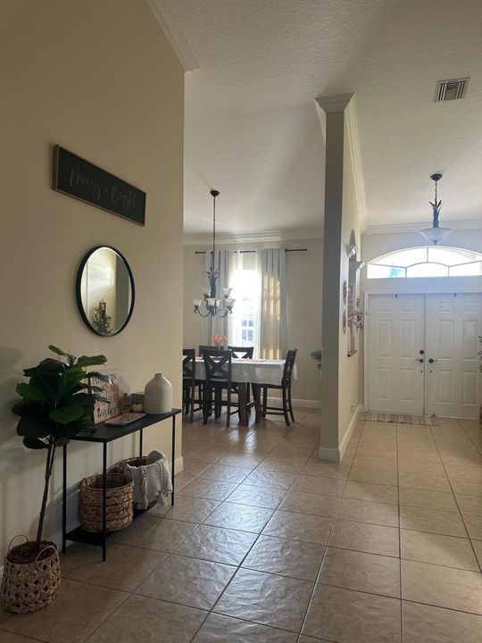 For Rent: $3,000 (3 beds, 2 baths, 2240 Square Feet)