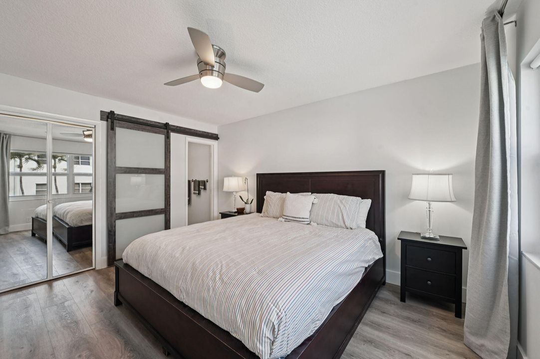 For Sale: $399,900 (2 beds, 2 baths, 920 Square Feet)