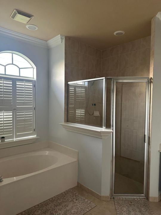 For Rent: $3,000 (3 beds, 2 baths, 2240 Square Feet)