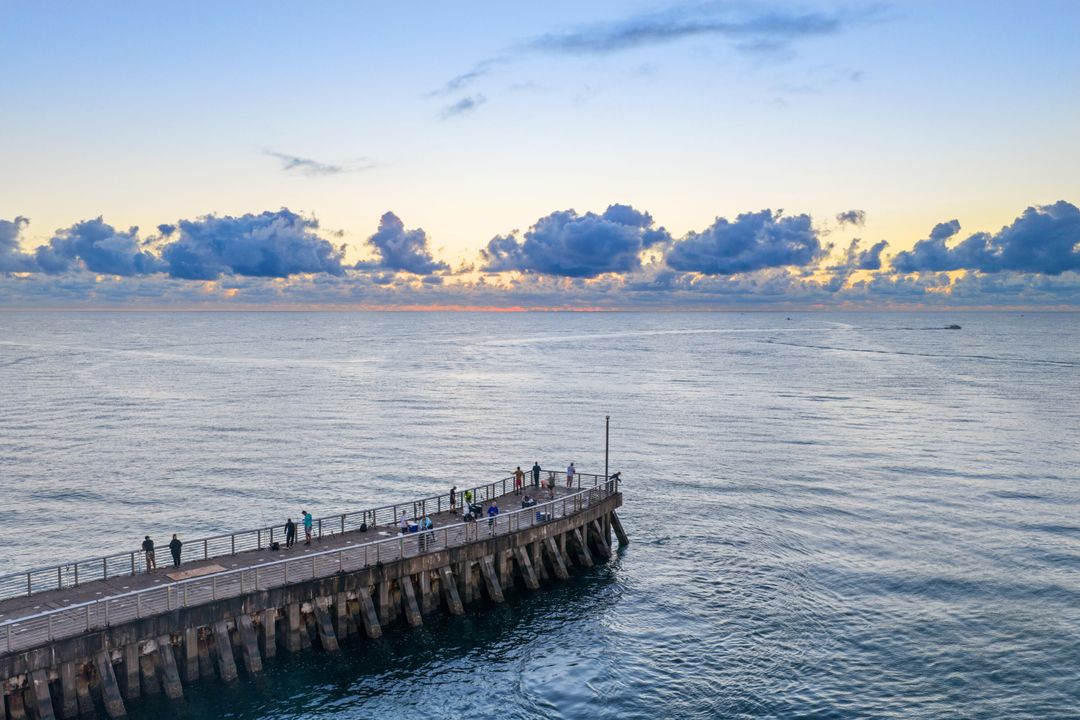 For Sale: $4,750,000 (5 beds, 6 baths, 4100 Square Feet)