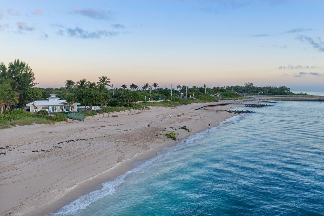 For Sale: $4,750,000 (5 beds, 6 baths, 4100 Square Feet)