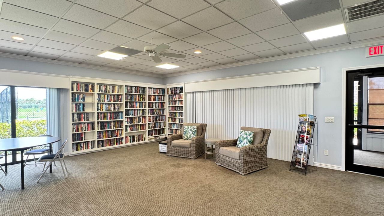 На продажу: $130,000 (1 спален, 1 ванн, 804 Квадратных фут)