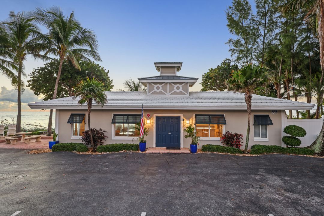 For Sale: $4,750,000 (5 beds, 6 baths, 4100 Square Feet)