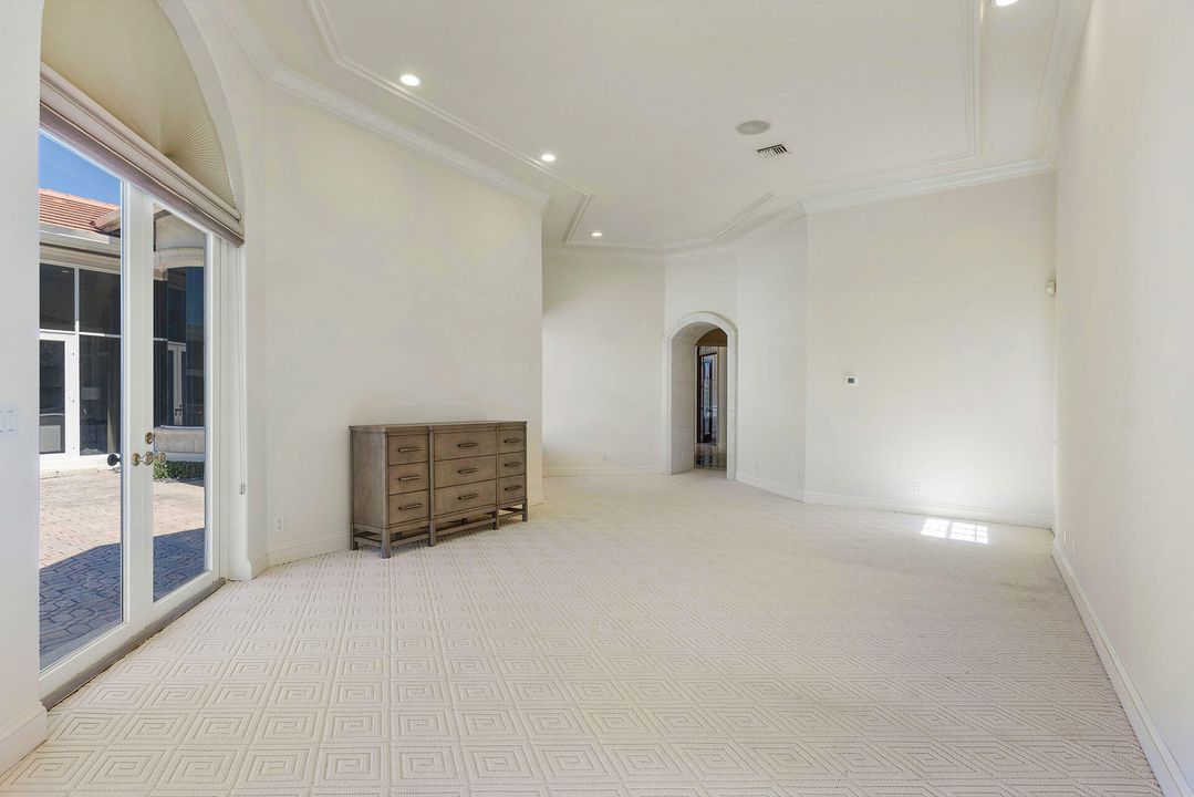 For Sale: $9,500,000 (4 beds, 4 baths, 4412 Square Feet)