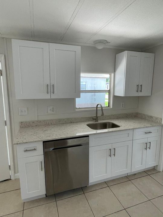 Active With Contract: $2,200 (3 beds, 2 baths, 1152 Square Feet)
