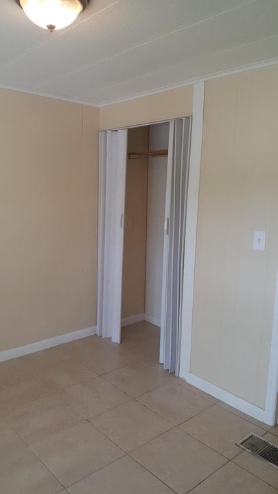 Active With Contract: $2,200 (3 beds, 2 baths, 1152 Square Feet)