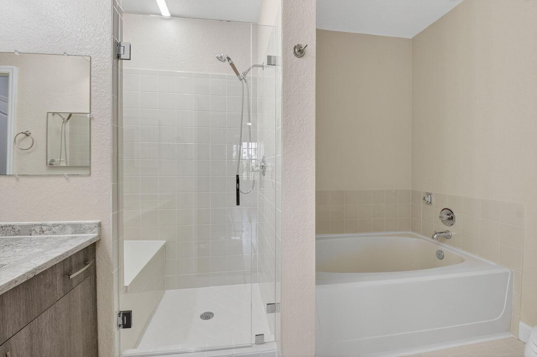 Active With Contract: $2,450 (2 beds, 2 baths, 1143 Square Feet)