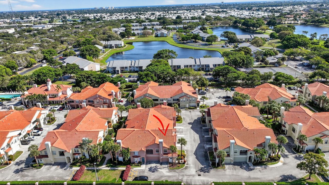 Active With Contract: $2,450 (2 beds, 2 baths, 1143 Square Feet)