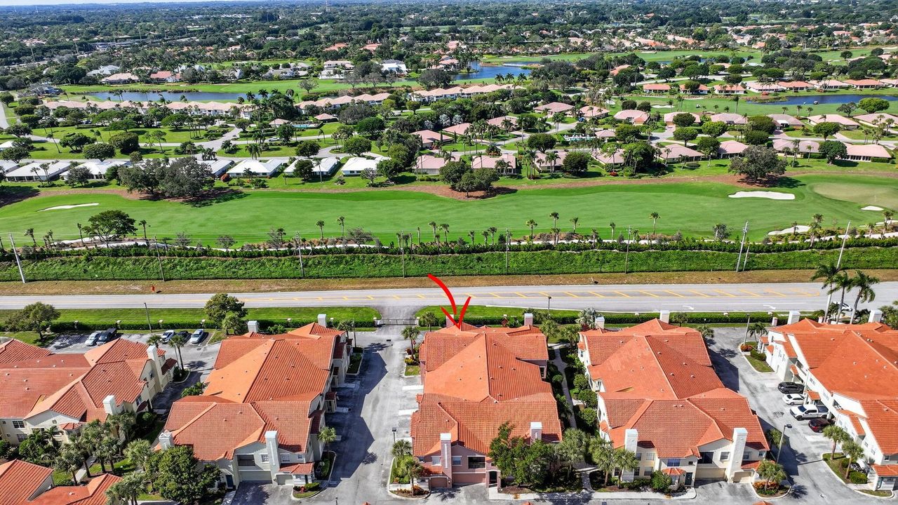 Active With Contract: $2,450 (2 beds, 2 baths, 1143 Square Feet)