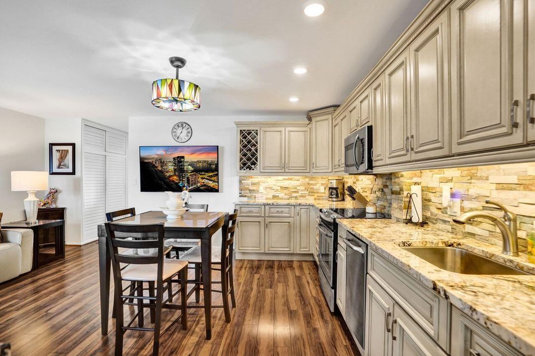 En Venta: $249,000 (1 camas, 1 baños, 640 Pies cuadrados)