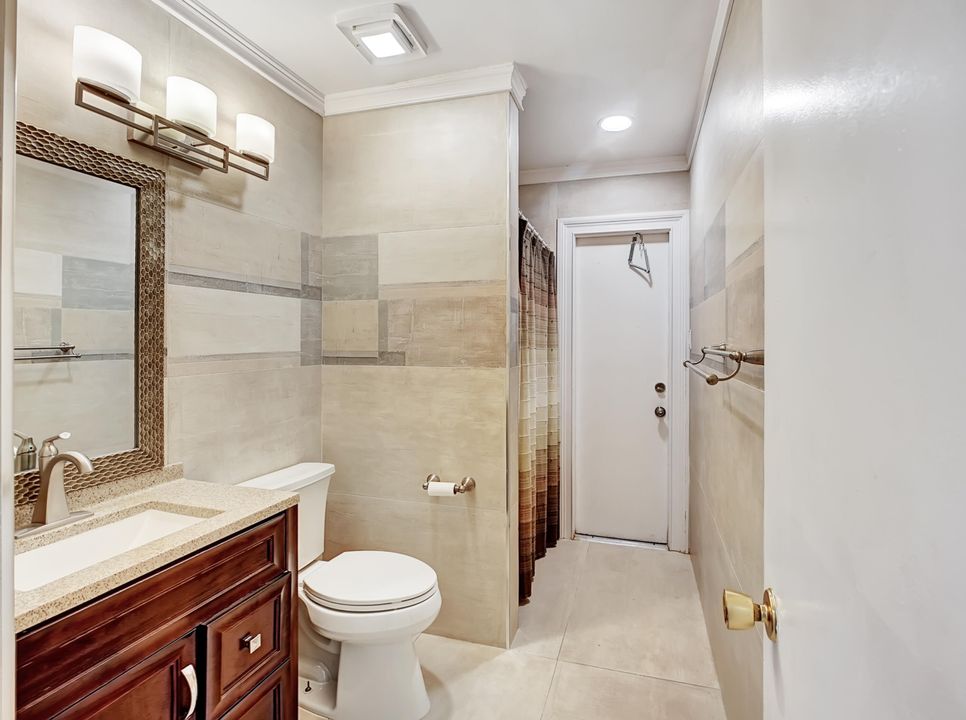 For Rent: $2,600 (3 beds, 2 baths, 1332 Square Feet)