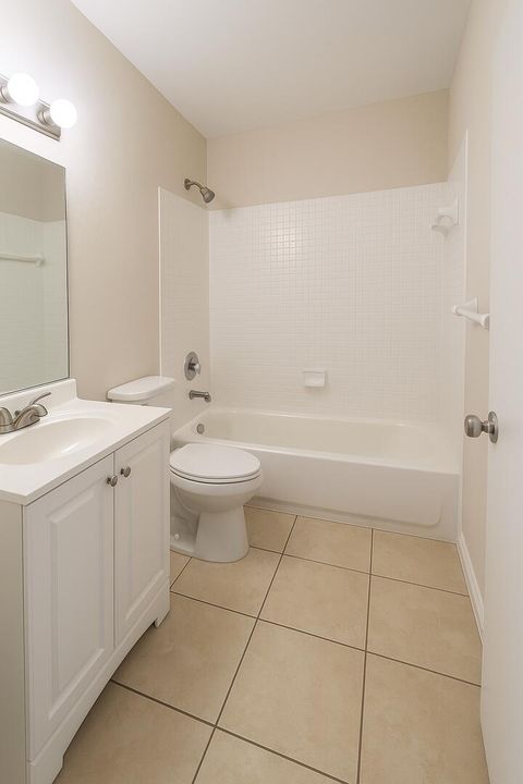 В аренду: $1,725 (1 спален, 1 ванн, 675 Квадратных фут)