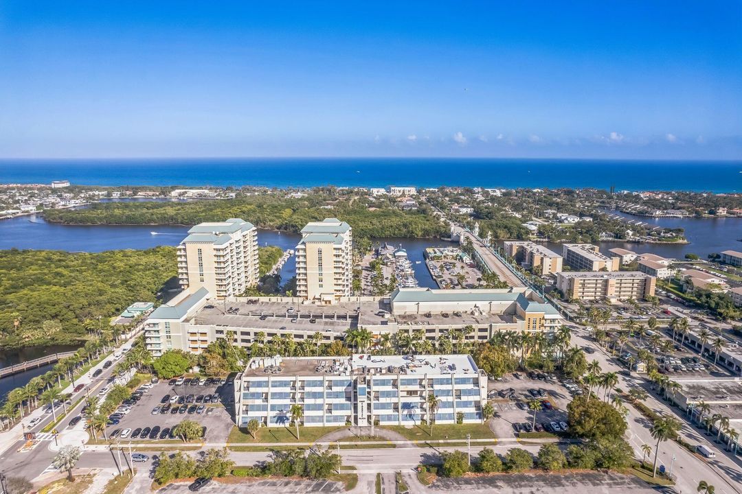 For Rent: $4,500 (1 beds, 1 baths, 691 Square Feet)