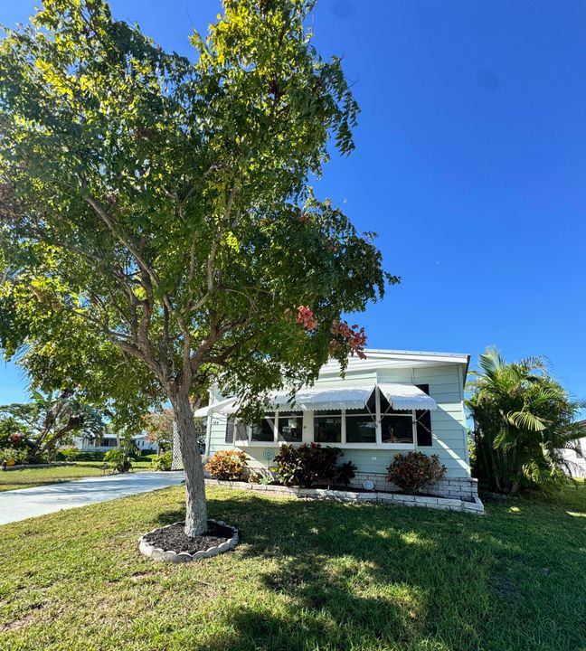 待售: $69,000 (2 贝兹, 2 浴室, 1400 平方英尺)