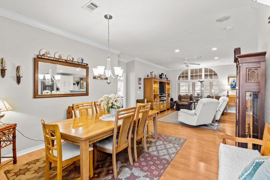 Active With Contract: $244,900 (2 beds, 2 baths, 1904 Square Feet)