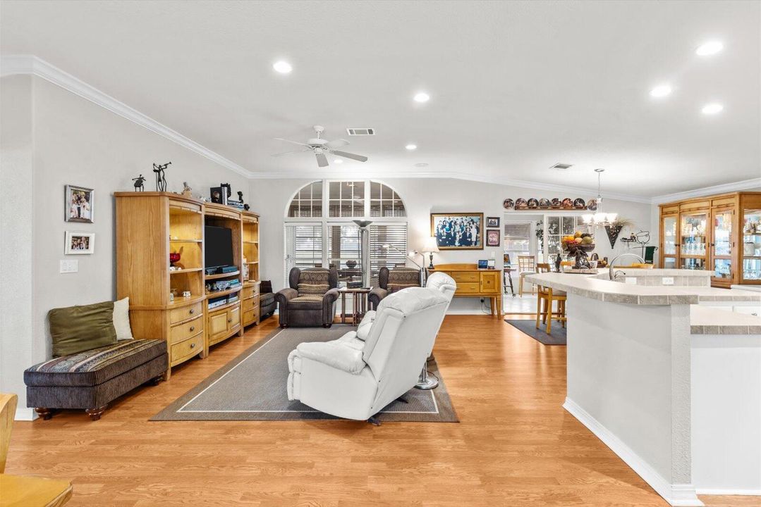 Active With Contract: $244,900 (2 beds, 2 baths, 1904 Square Feet)