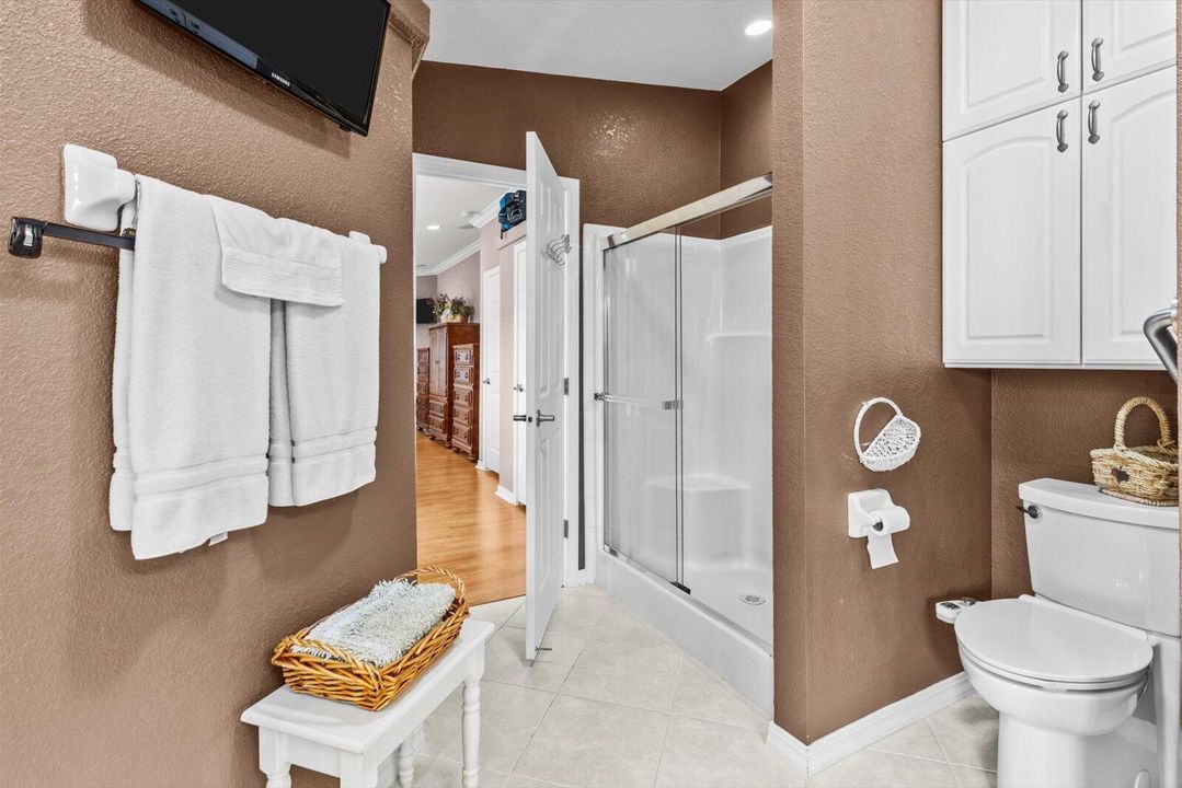 Active With Contract: $244,900 (2 beds, 2 baths, 1904 Square Feet)