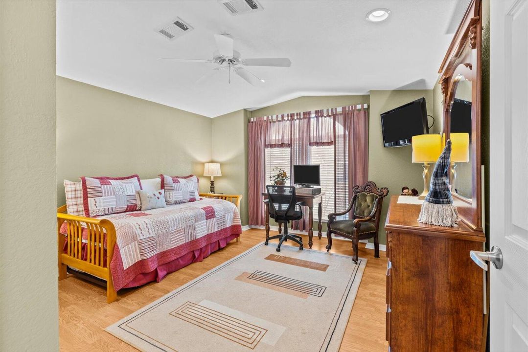 Active With Contract: $244,900 (2 beds, 2 baths, 1904 Square Feet)