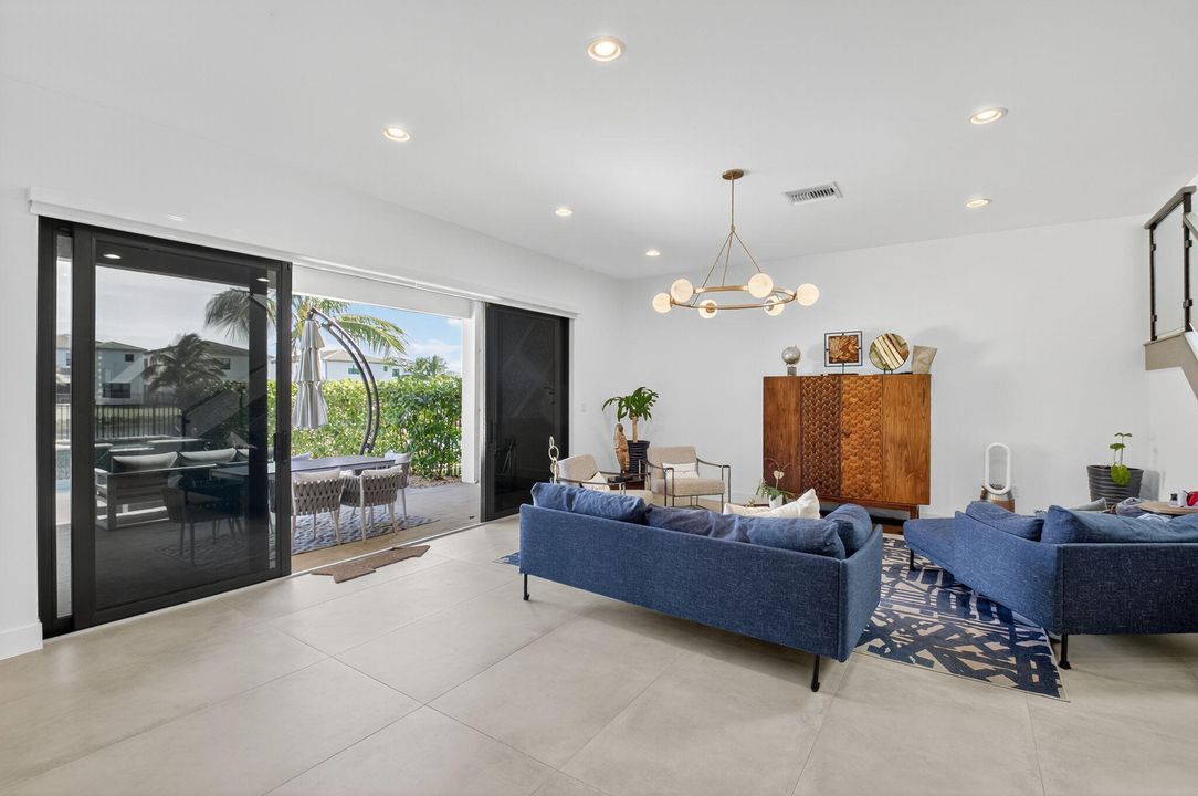 待售: $2,260,000 (5 贝兹, 5 浴室, 3802 平方英尺)