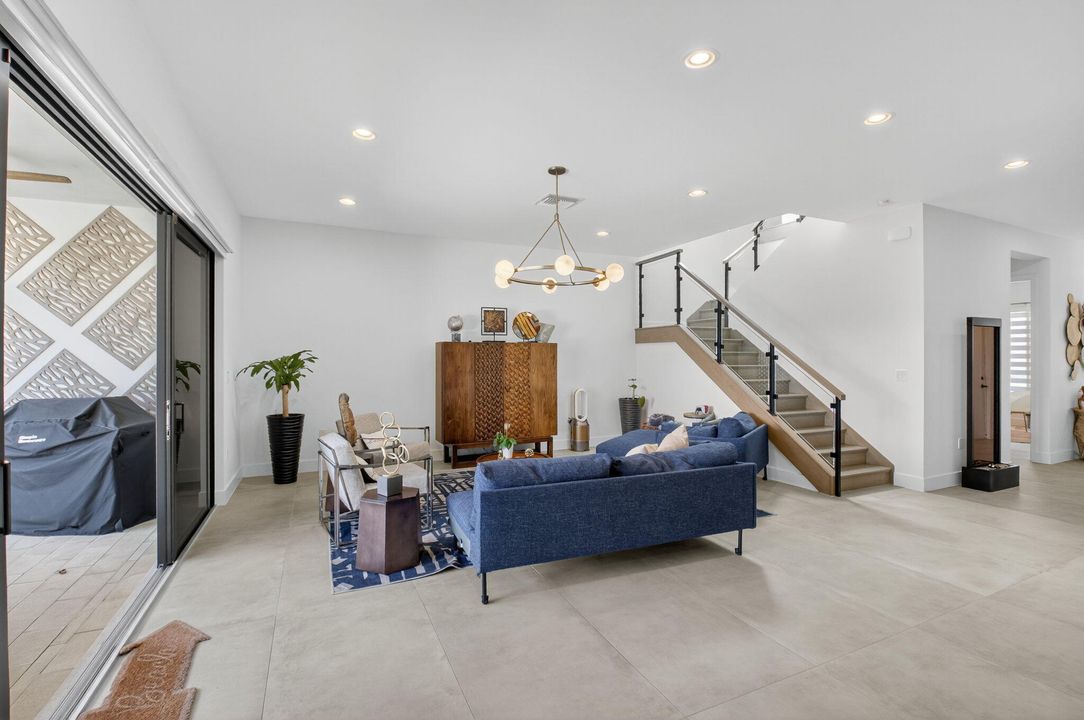 待售: $2,260,000 (5 贝兹, 5 浴室, 3802 平方英尺)