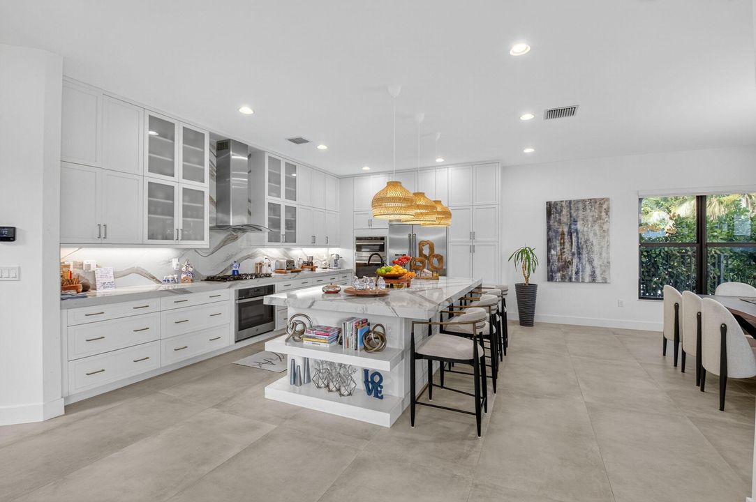 待售: $2,260,000 (5 贝兹, 5 浴室, 3802 平方英尺)