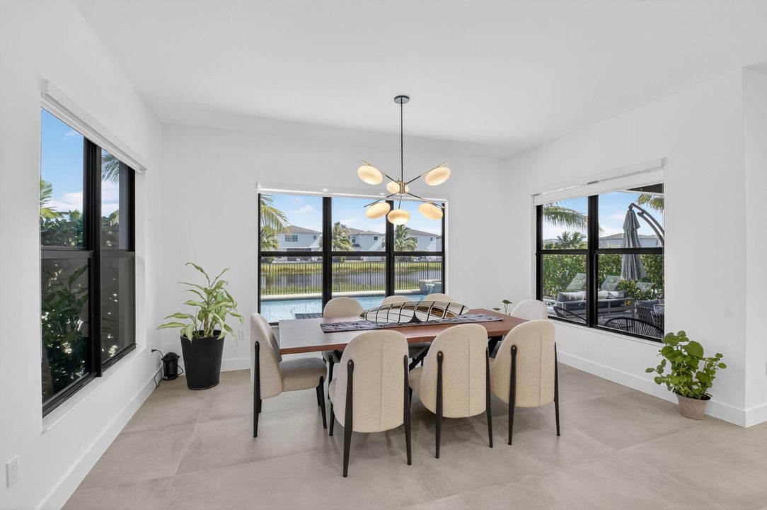 待售: $2,260,000 (5 贝兹, 5 浴室, 3802 平方英尺)