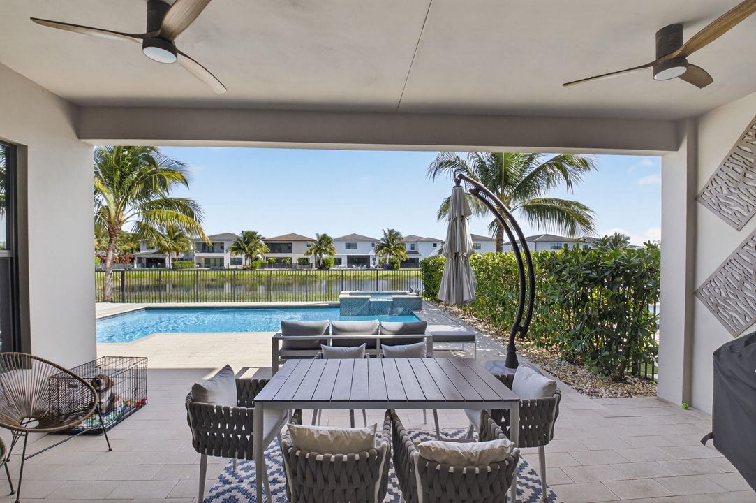 待售: $2,260,000 (5 贝兹, 5 浴室, 3802 平方英尺)