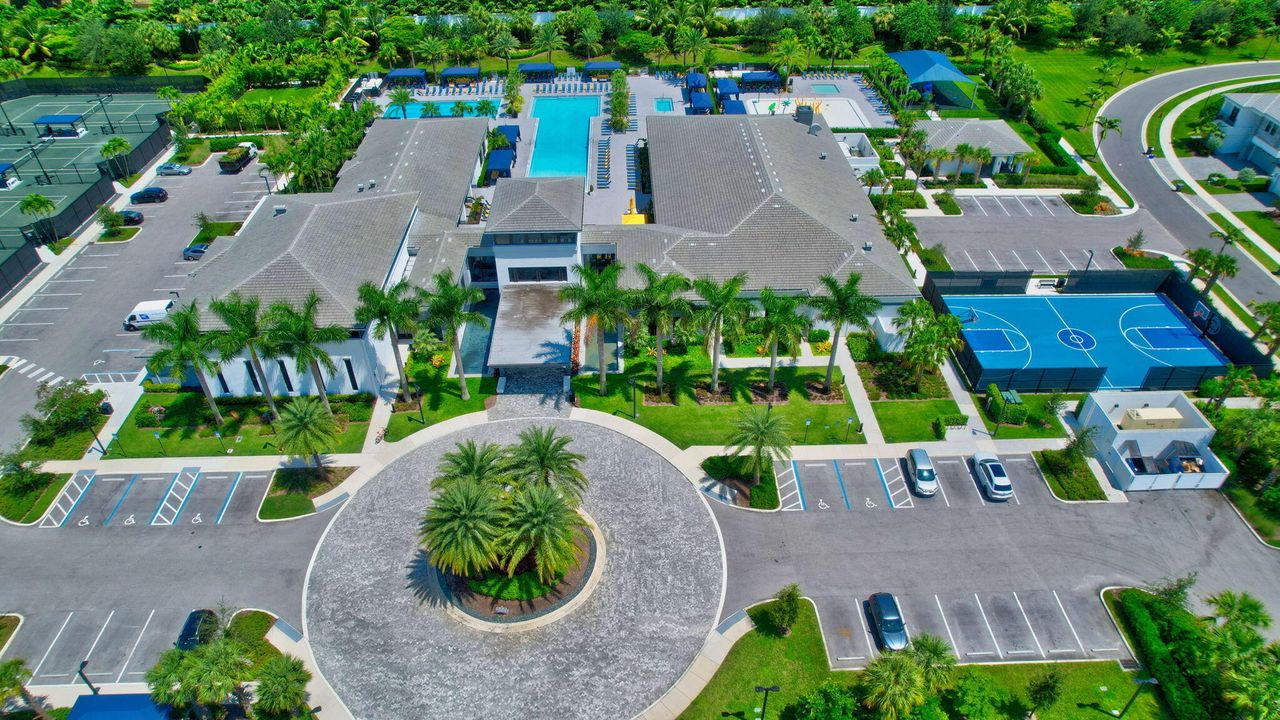 待售: $2,260,000 (5 贝兹, 5 浴室, 3802 平方英尺)