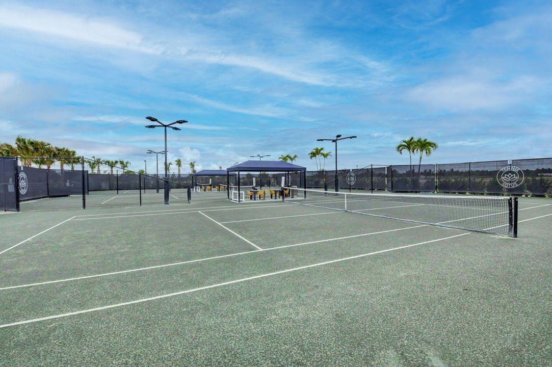 待售: $2,260,000 (5 贝兹, 5 浴室, 3802 平方英尺)