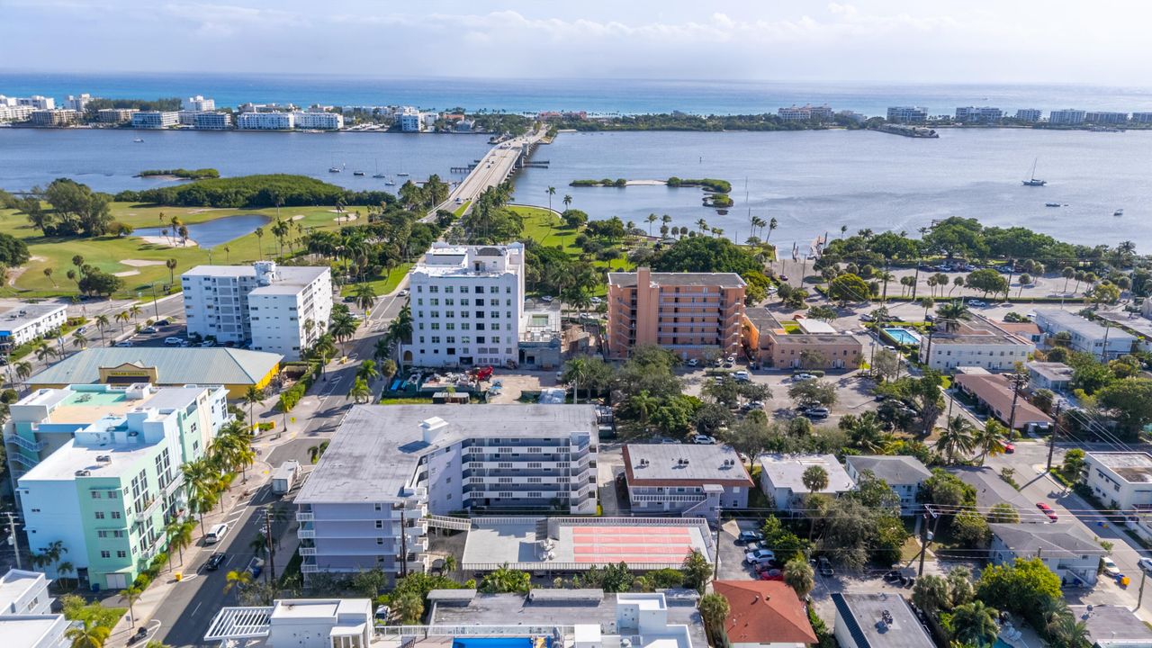 En Venta: $349,000 (2 camas, 2 baños, 1007 Pies cuadrados)