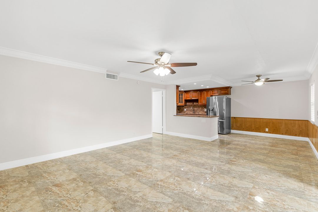 En Venta: $349,000 (2 camas, 2 baños, 1007 Pies cuadrados)