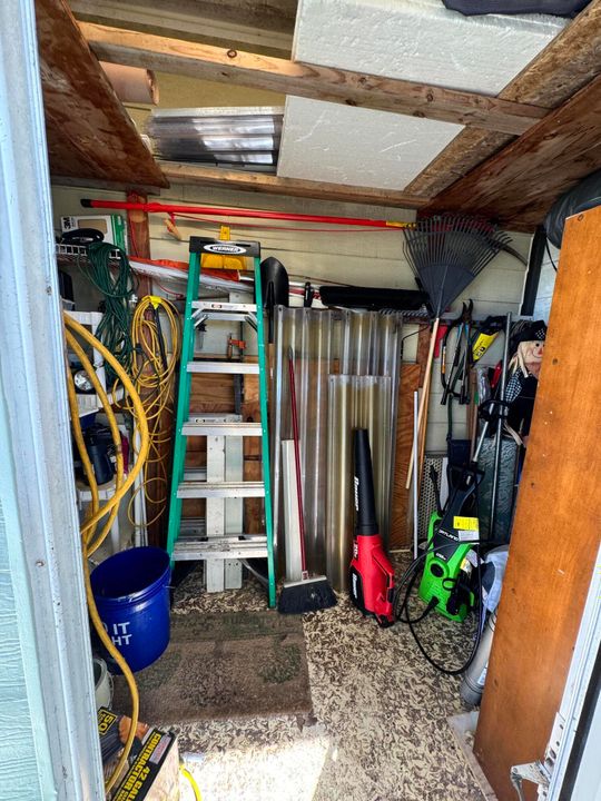 待售: $69,000 (2 贝兹, 2 浴室, 1400 平方英尺)