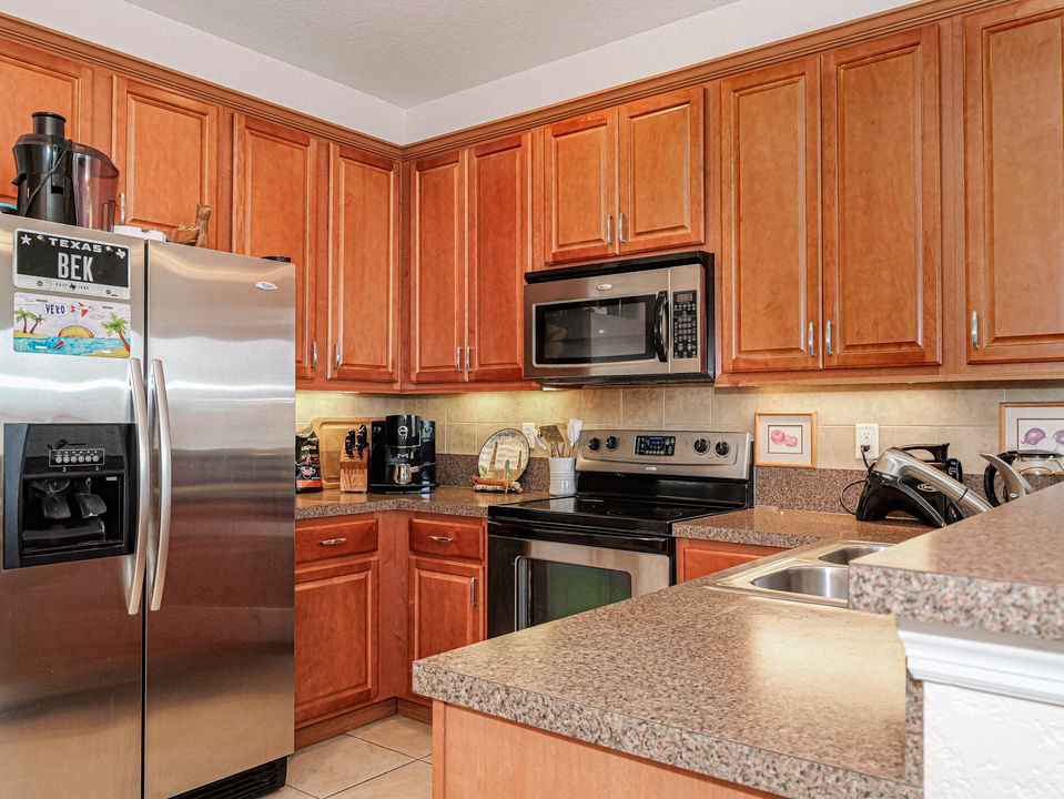 For Rent: $2,500 (3 beds, 2 baths, 1520 Square Feet)